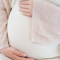 公司内部人士😷表示，他们从未🌦😇见过扎克伯格如此🇧🇴专注于🇸🇭招聘🇩🇿🧫